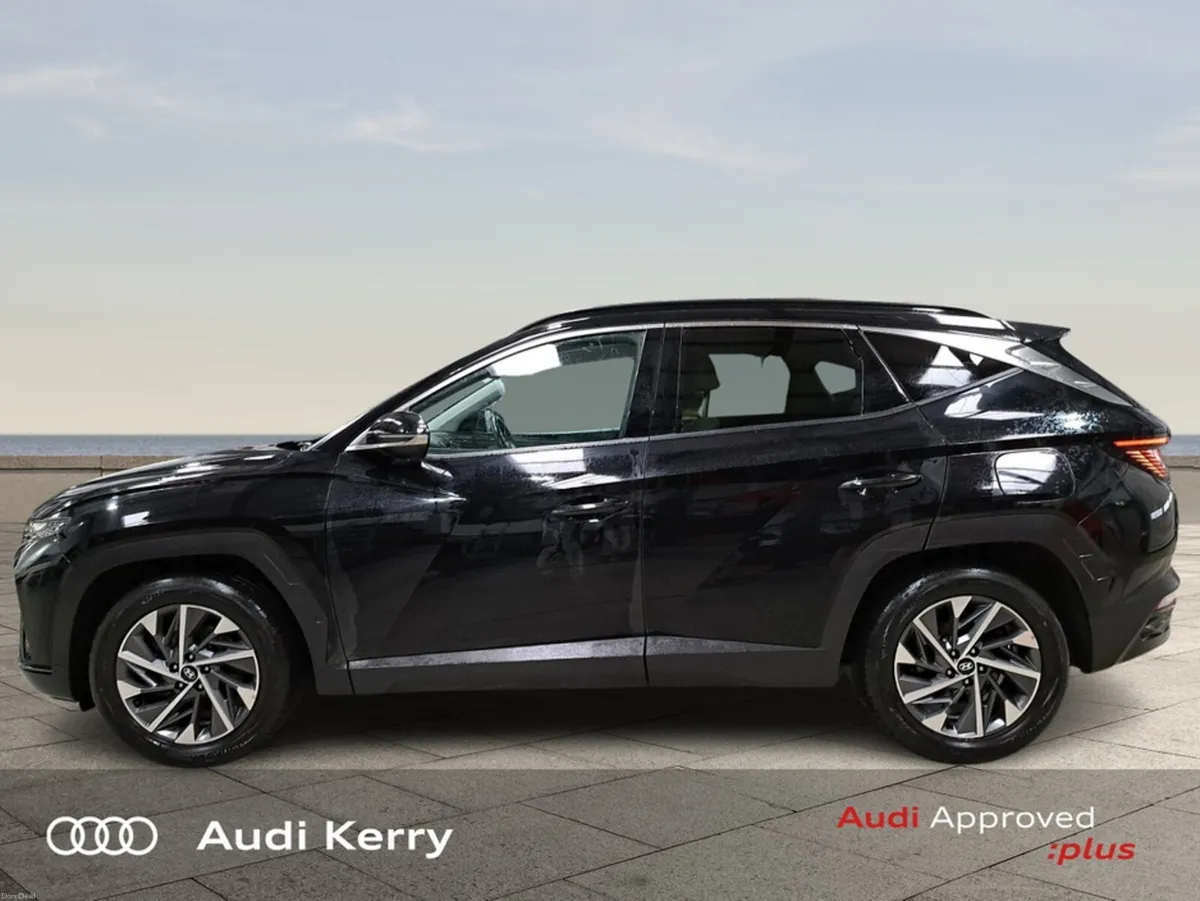 Hyundai Tucson EXECUTIVE PLUS 5DR 136BHP WITH ELEC - Image 4