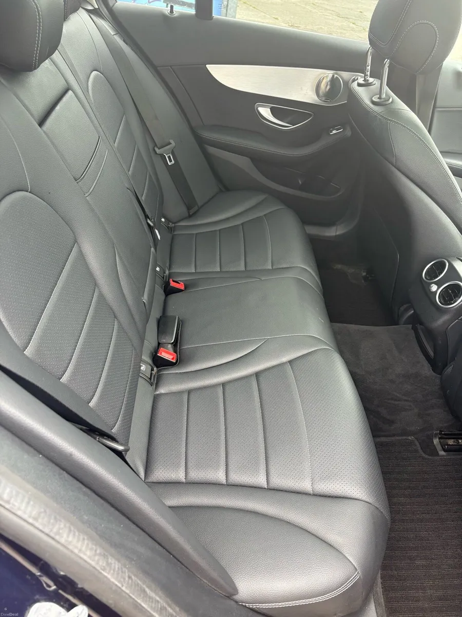 Mercedes C350e Sport Premium Plus - Image 6