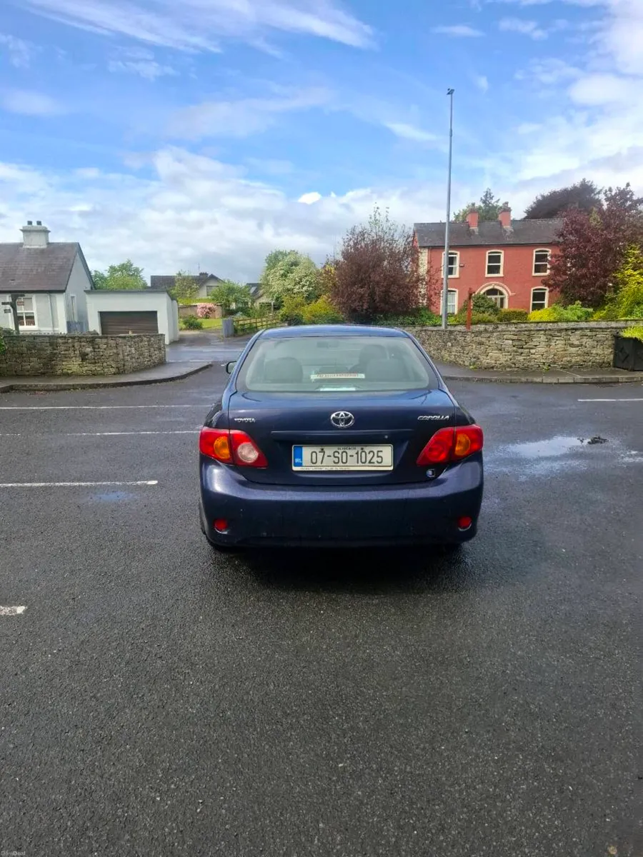 Toyota corolla - Image 4