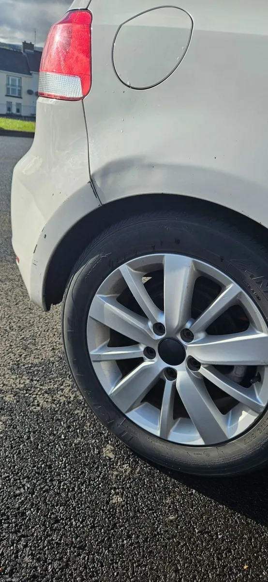 Volkswagen Golf 6 2010 for parts full car only - Image 4
