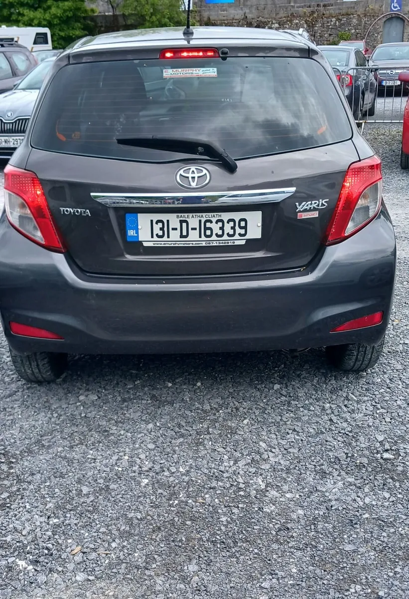 Toyota Yaris 2013 - Image 3