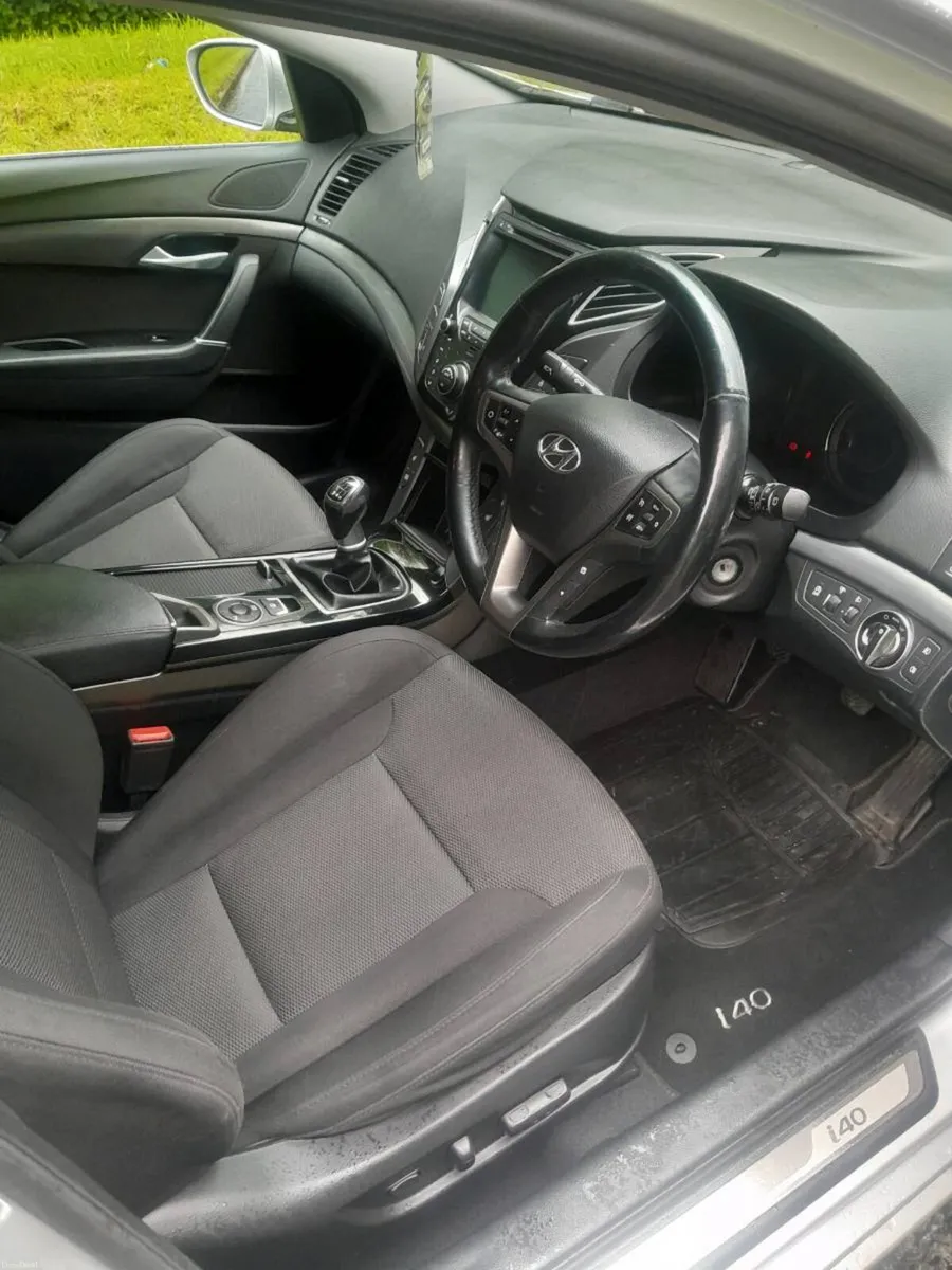 2016 HYUNDAI I40 1.7 CRDI BLUE DRIVE SE NAV 5DR - Image 5