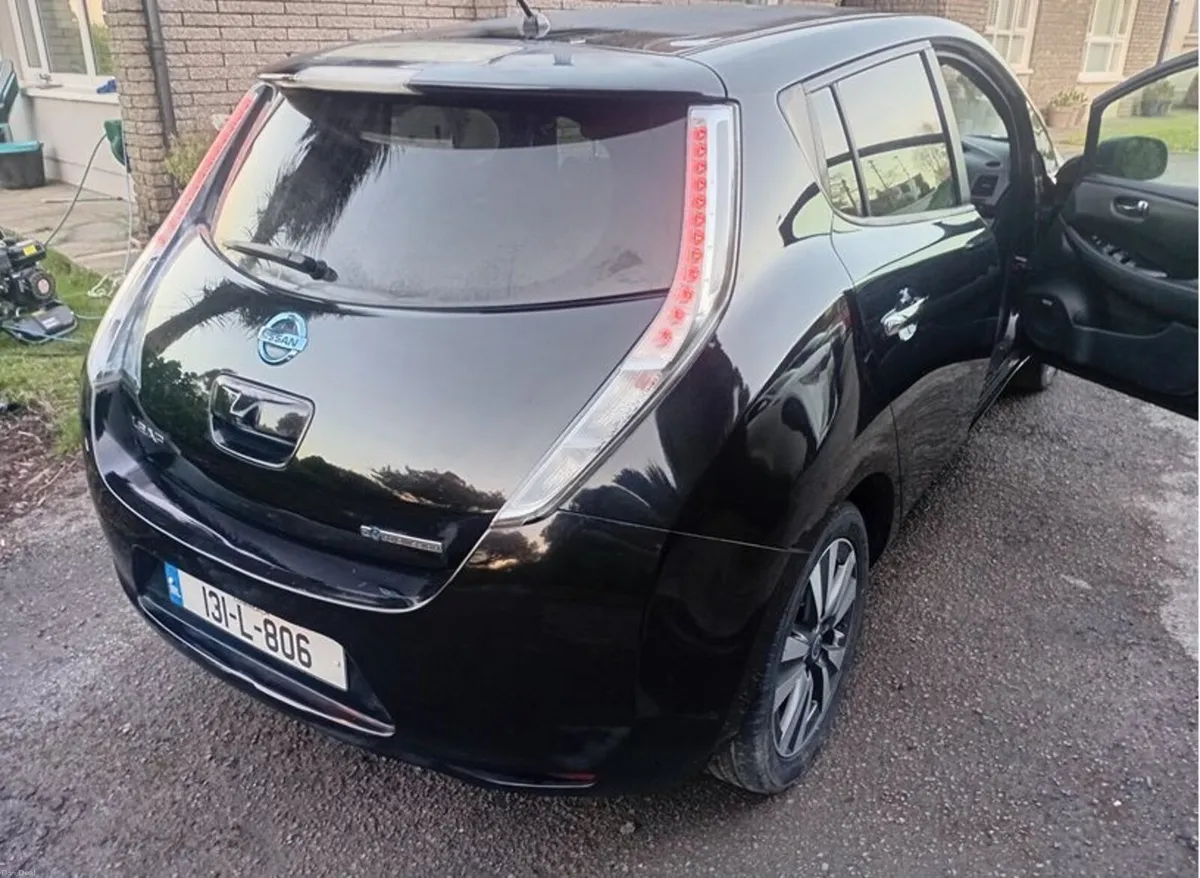 Nissan Leaf 2013 - Image 2