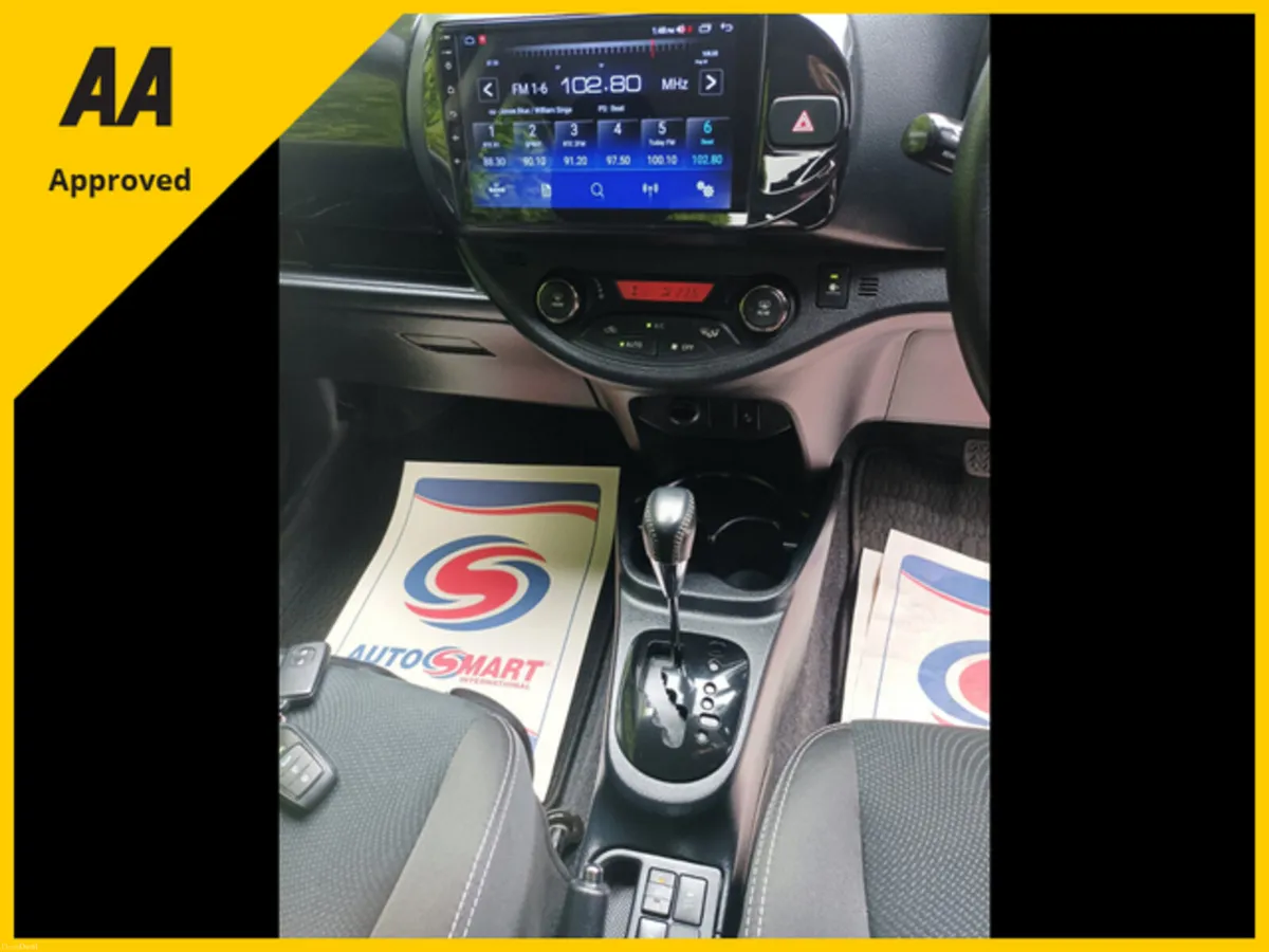 LOW MILEAGE HI SPEC TOYOTA YARIS 1.3 AUTO, 2018 - Image 4