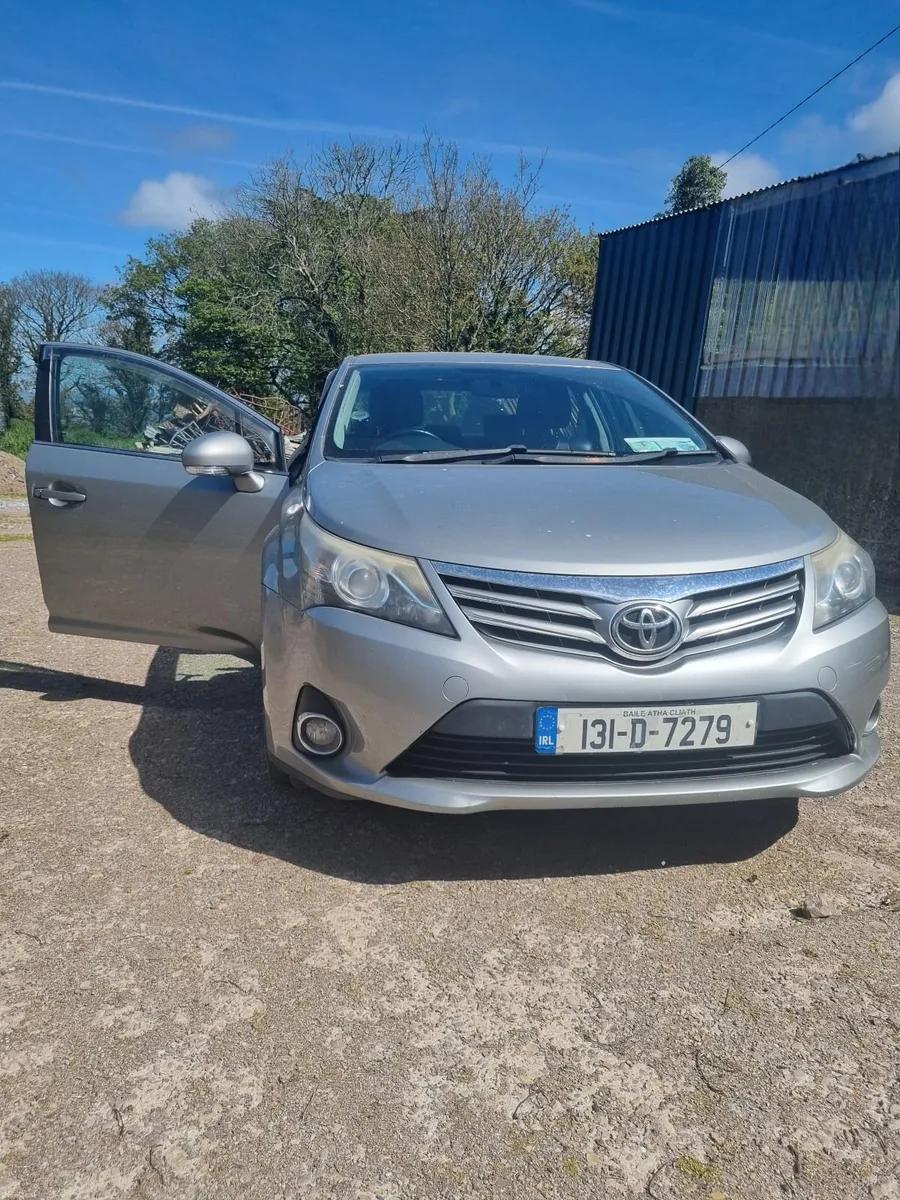 Toyota Avensis 2013 - Image 1