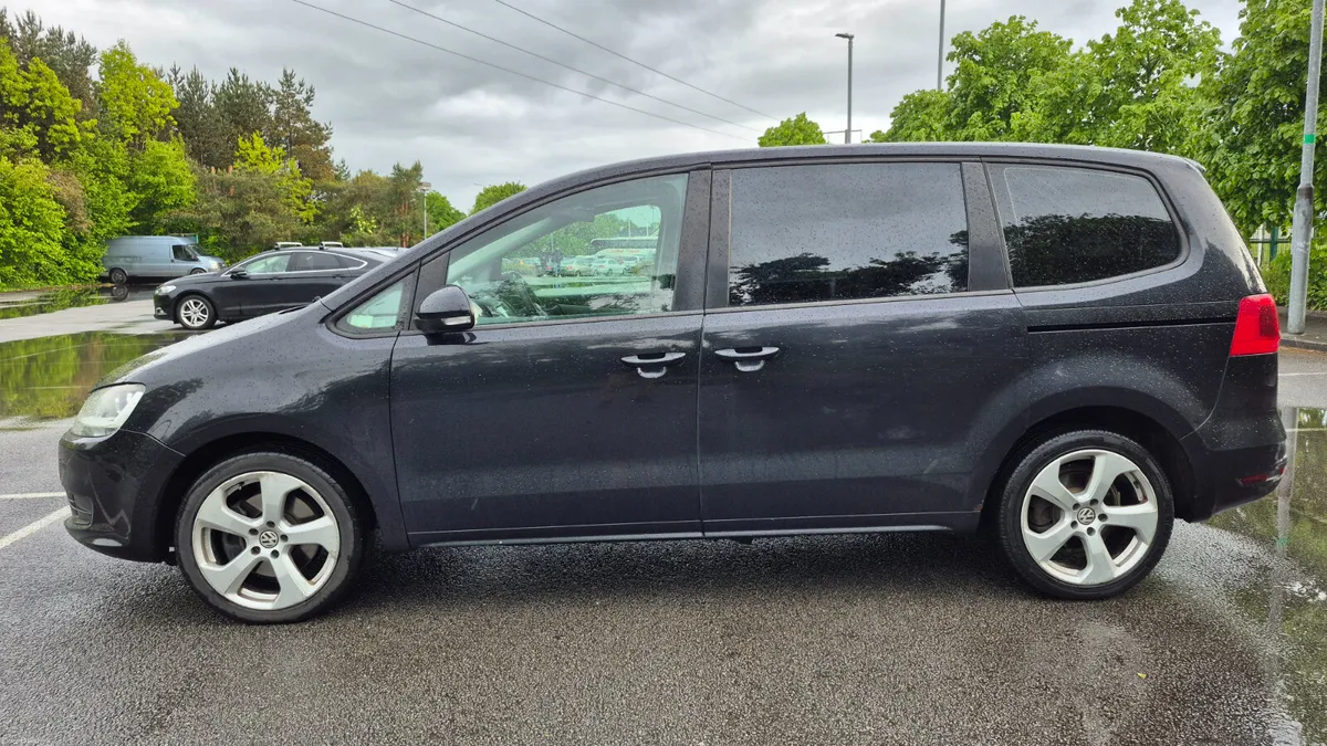 Volkswagen Sharan 2.0TDI Auto 7 seats - Image 4
