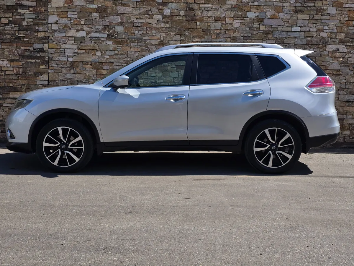 142 Nissan X-Trail 4x4 7 Seats Manual - Image 3