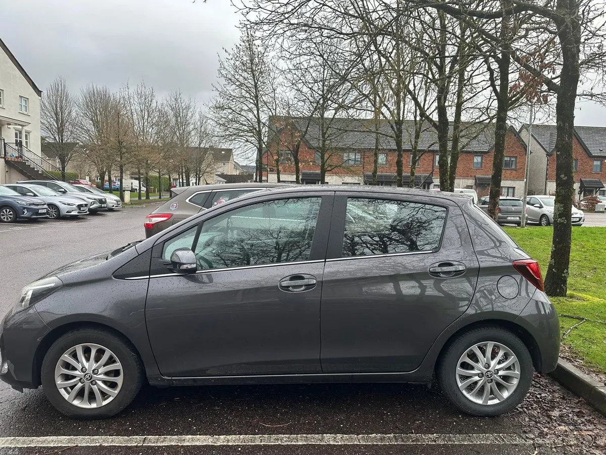 Toyota Yaris - Image 5