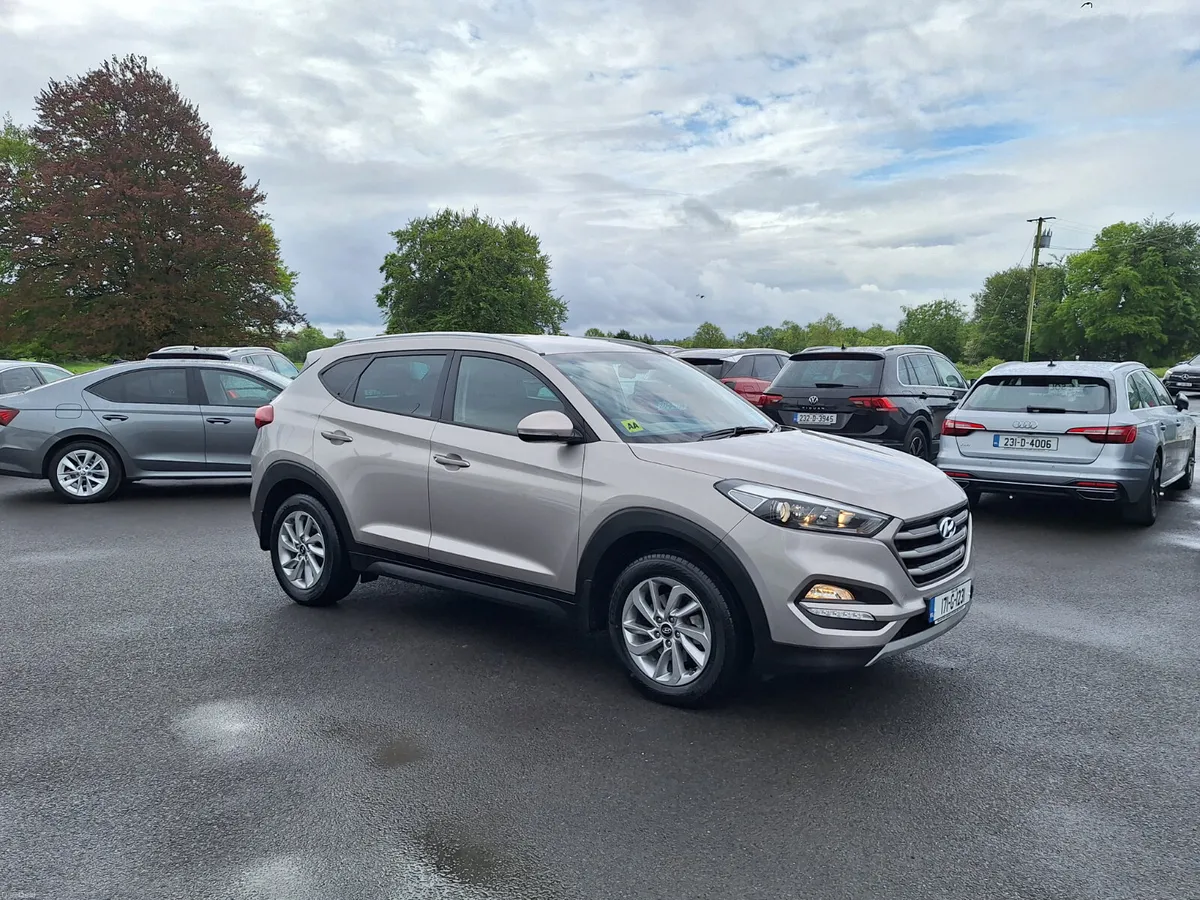 Hyundai Tucson 1.7 Comfort Plus *High Spec - Image 1