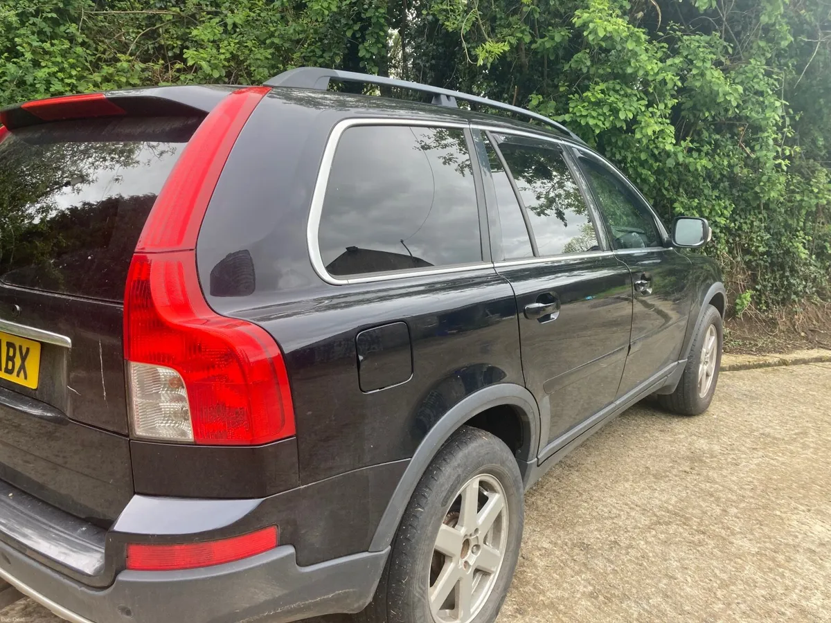 Volvo XC90 2009 (low miles) - Image 4