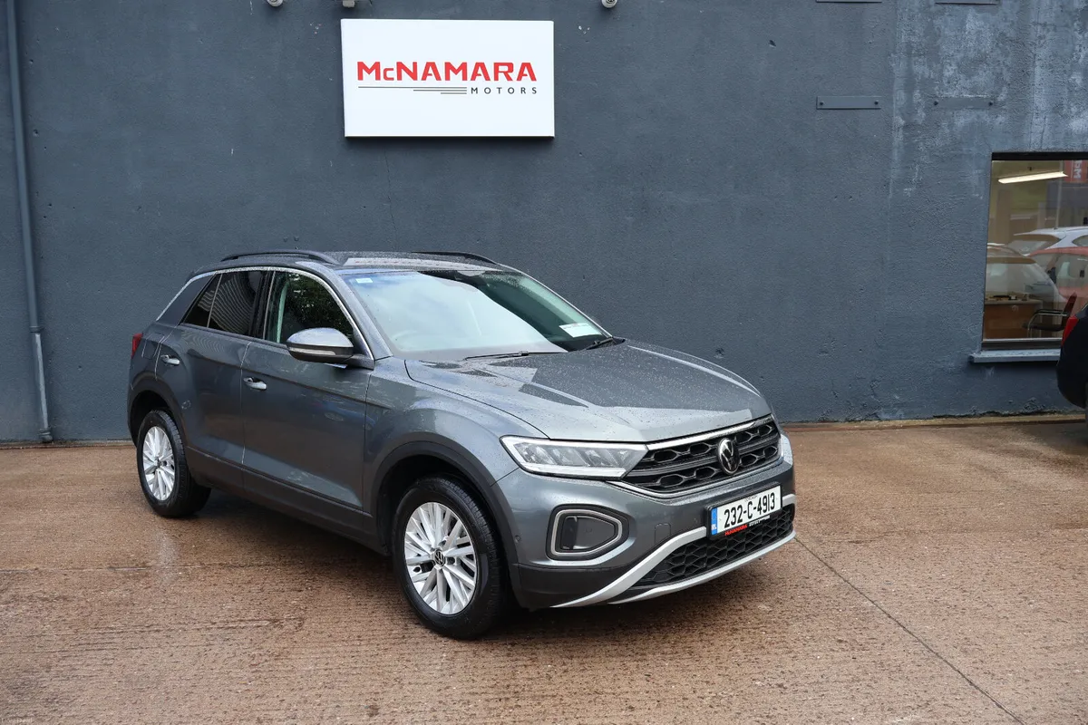 Volkswagen T-Roc Great Spec Exceptional Condition! - Image 1