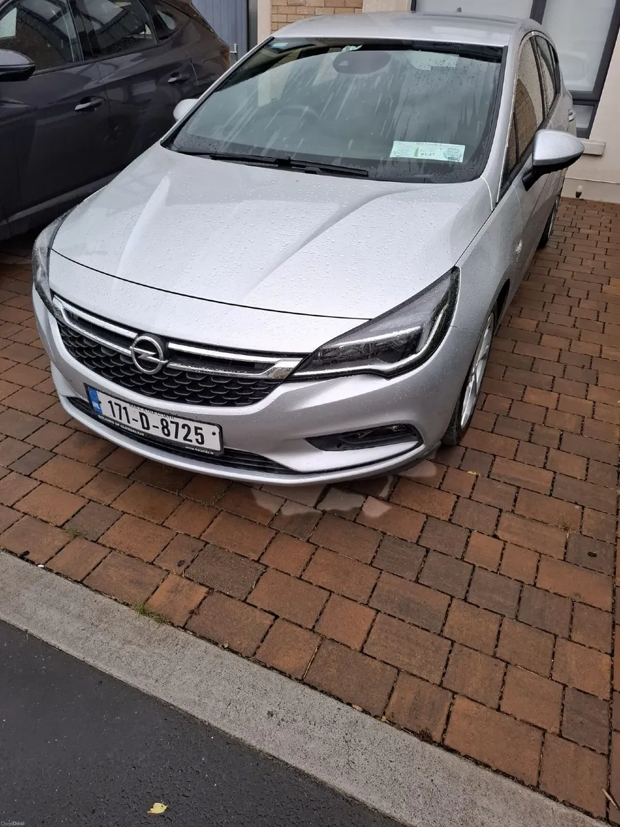 Opel Astra 2017 - Image 1