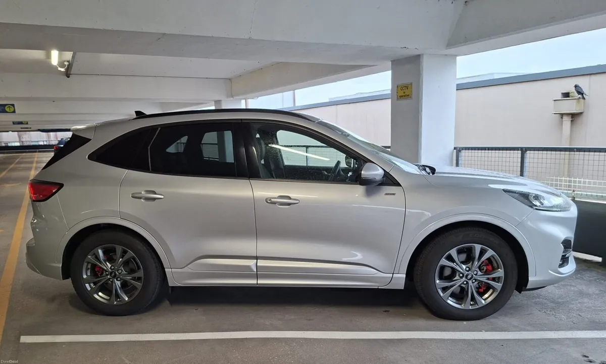 Ford Kuga PHEV ST Line - Image 4
