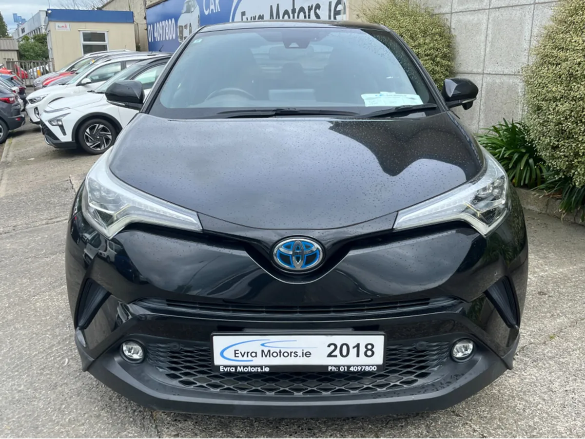 Toyota C-HR SOL HYBRID AUTOMATIC 1.8 PETROL //HALF - Image 2