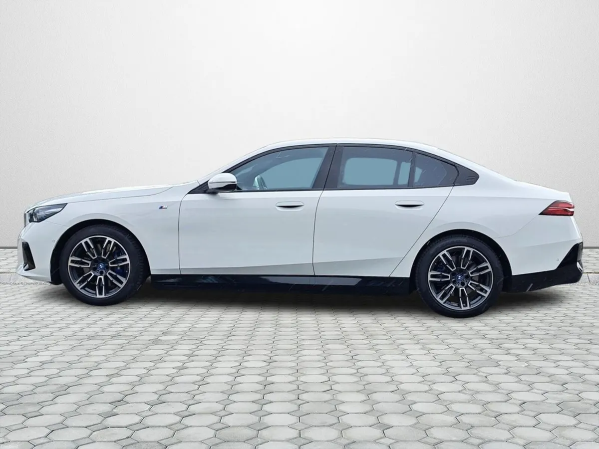 BMW i5 I5 Edrive40 M Sport 340 Electric 83.9 kWh A - Image 5