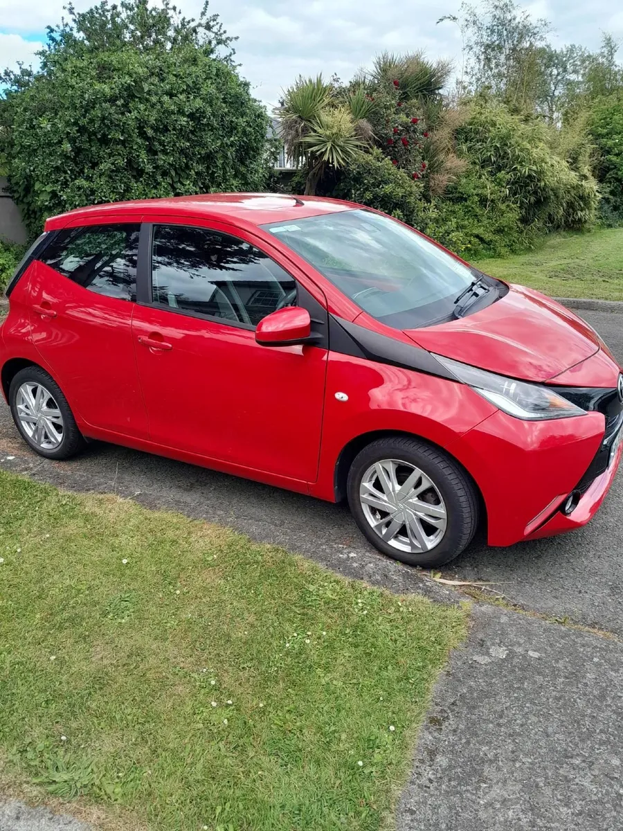 Toyota Aygo 2018 - Image 2