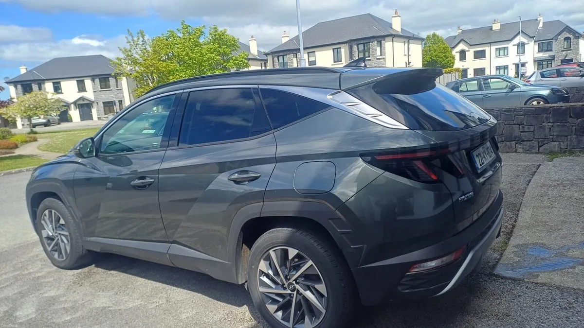 Car - Image 6