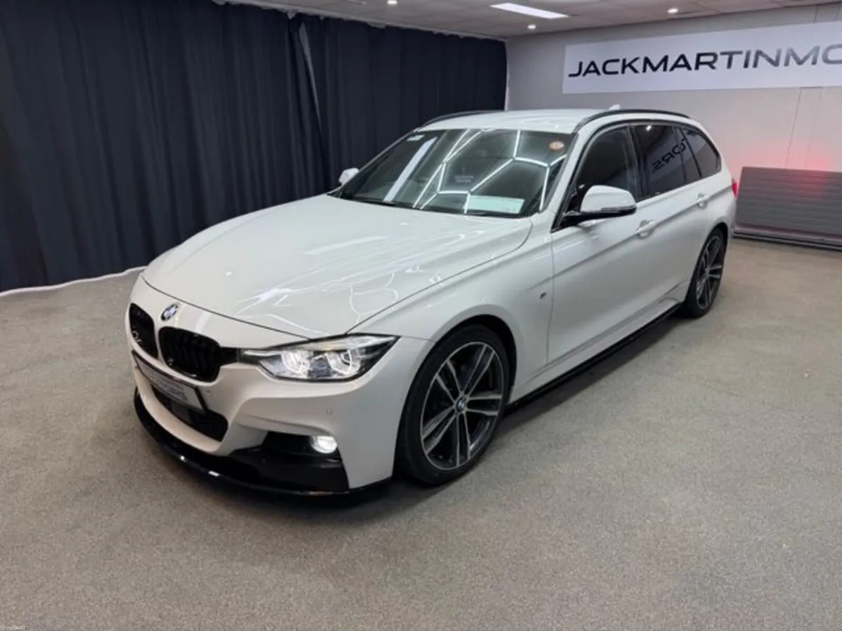 BMW 3-Series 320D Touring M Sport - Image 4