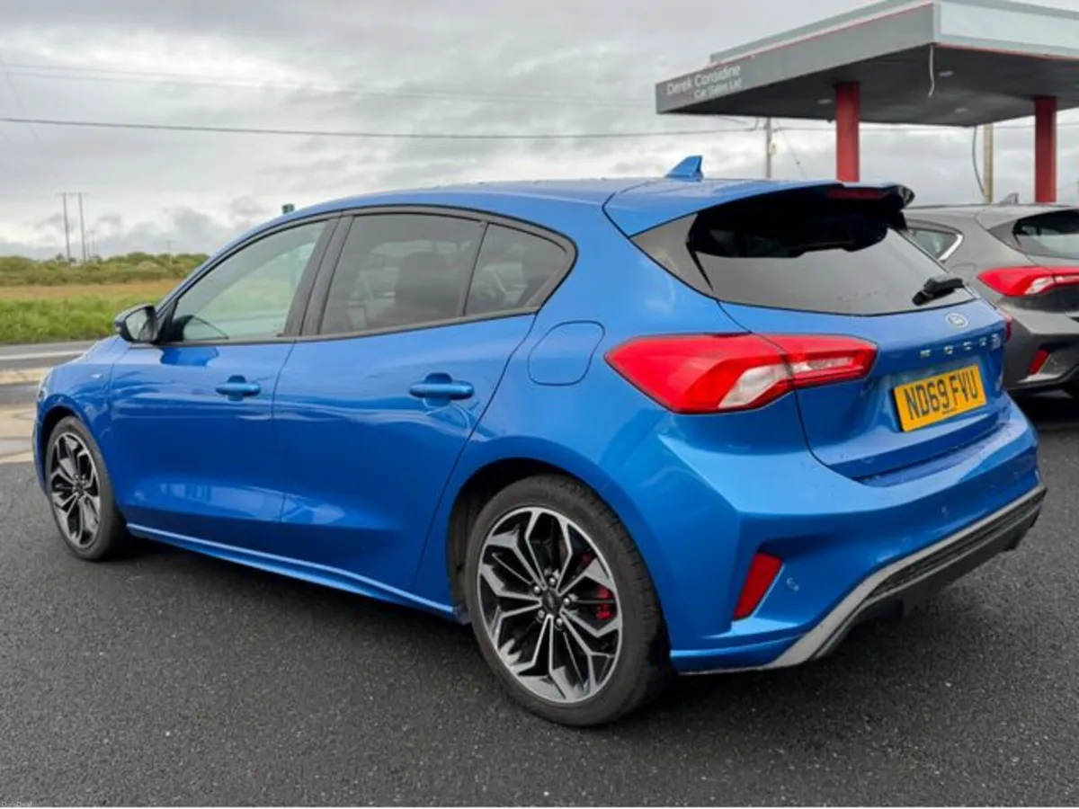 Ford Focus ST-LINE X TDCI - Image 3