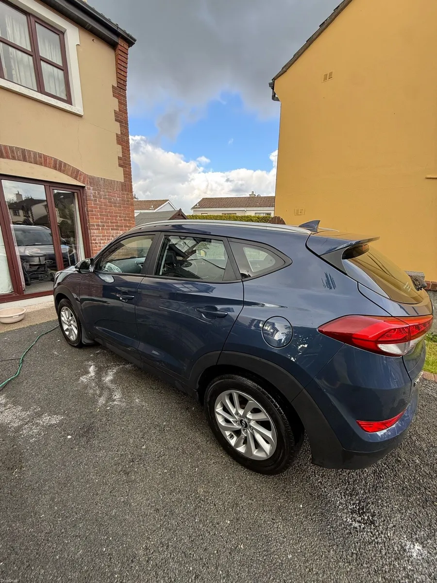 Hyundai Tucson 1.7 SE Nav - Image 4
