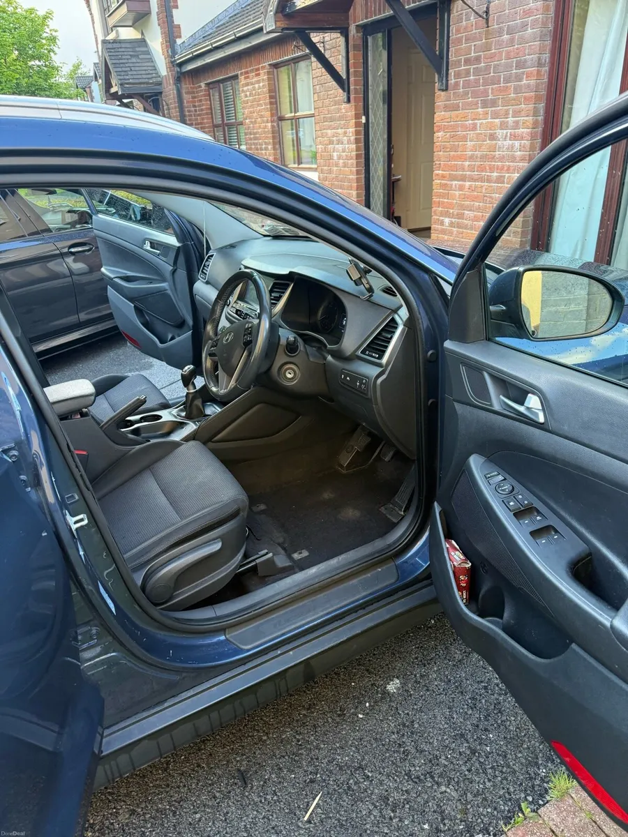 Hyundai Tucson 1.7 SE Nav - Image 6
