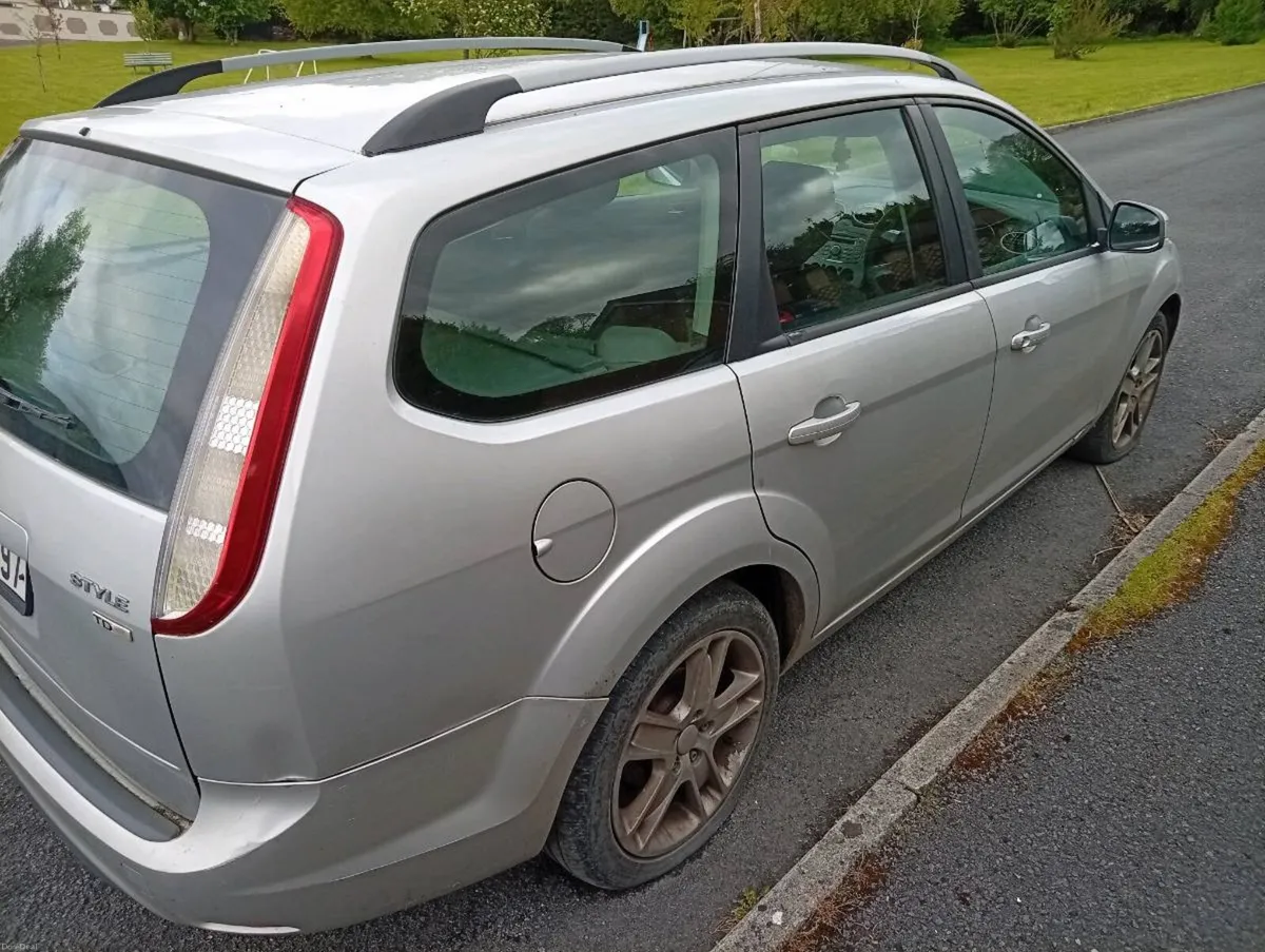Ford Focus - Image 4