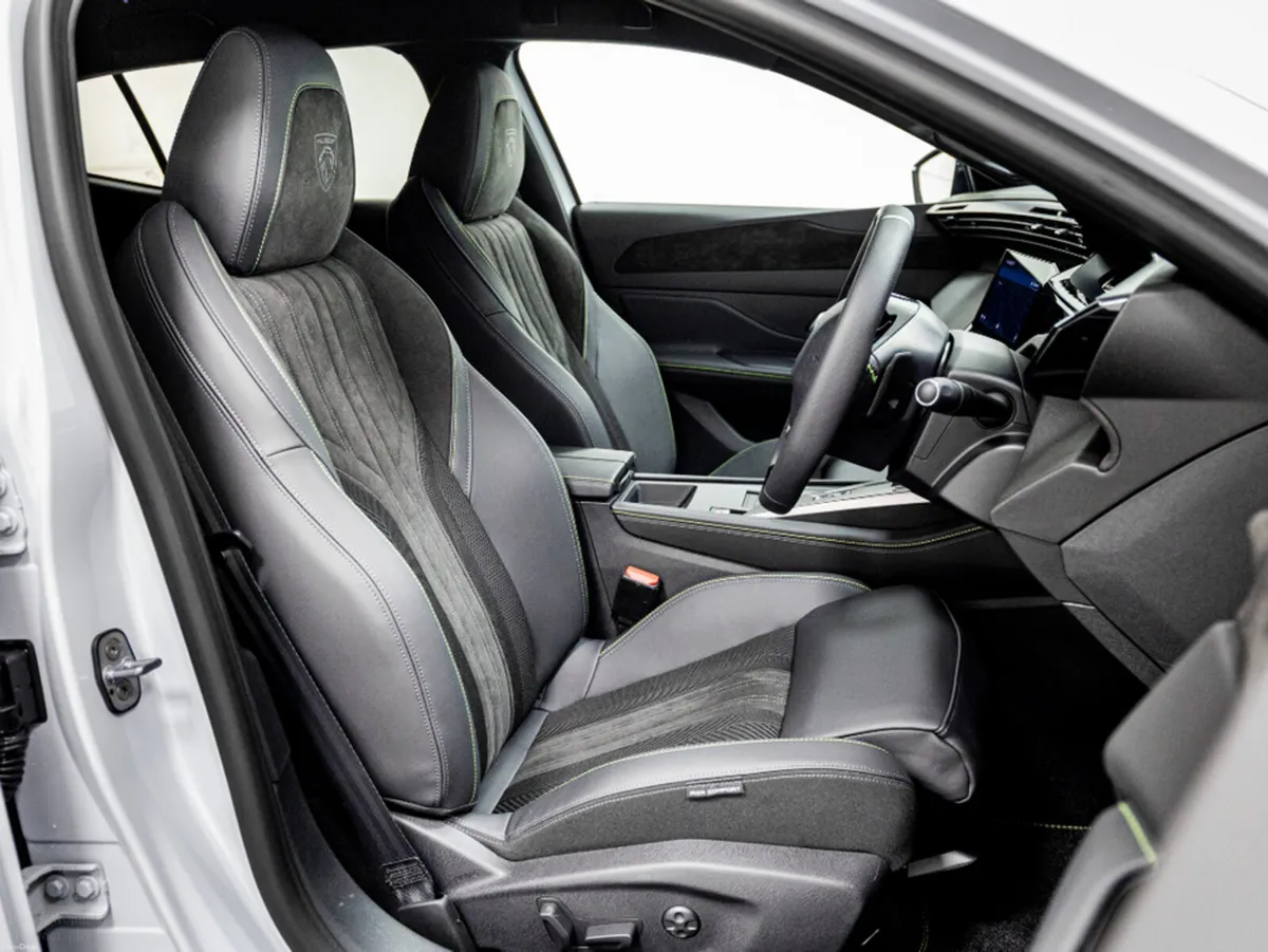 Peugeot 408 *Facelift Model* E-GT Exclusive 58kWh - Image 3
