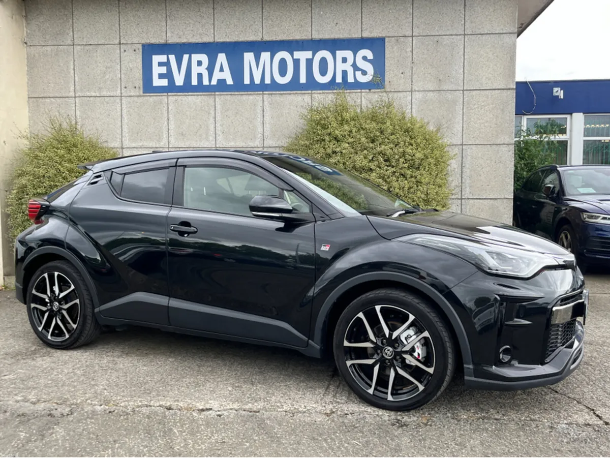 Toyota C-HR GR SPORT AUTOMATIC HYBRID 1.8 PETROL / - Image 3
