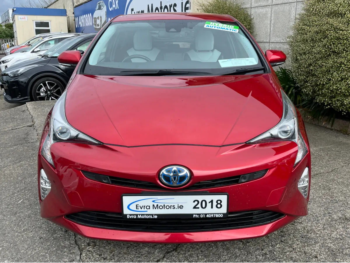 Toyota Prius PREMIUM TOURING AUTOMATIC HYBRID 1.8 - Image 2