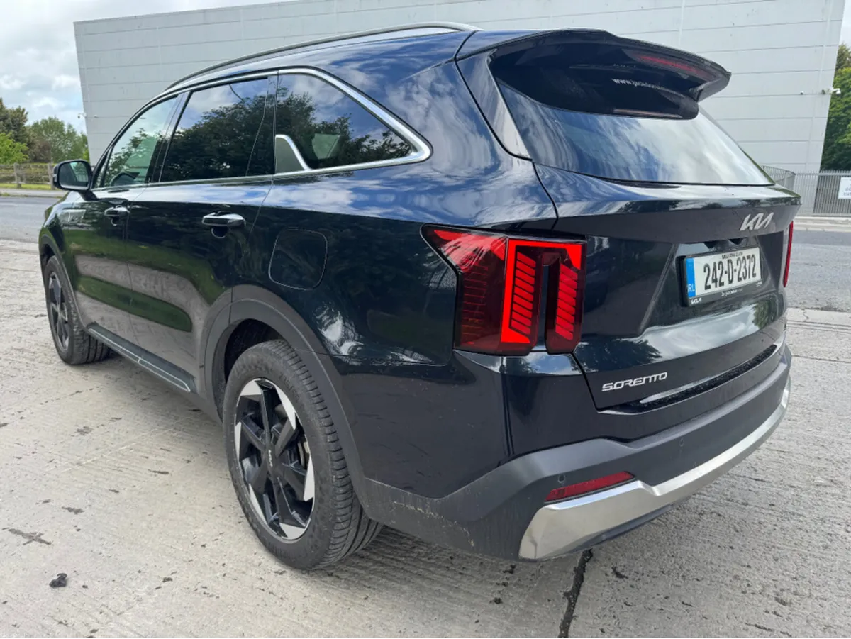 Kia Sorento PHEV PE 7S 4WD - Image 4