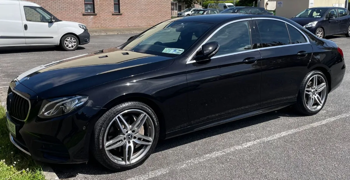 Mercedes E220d AMG Line AUTO – High Spec –Warranty - Image 4