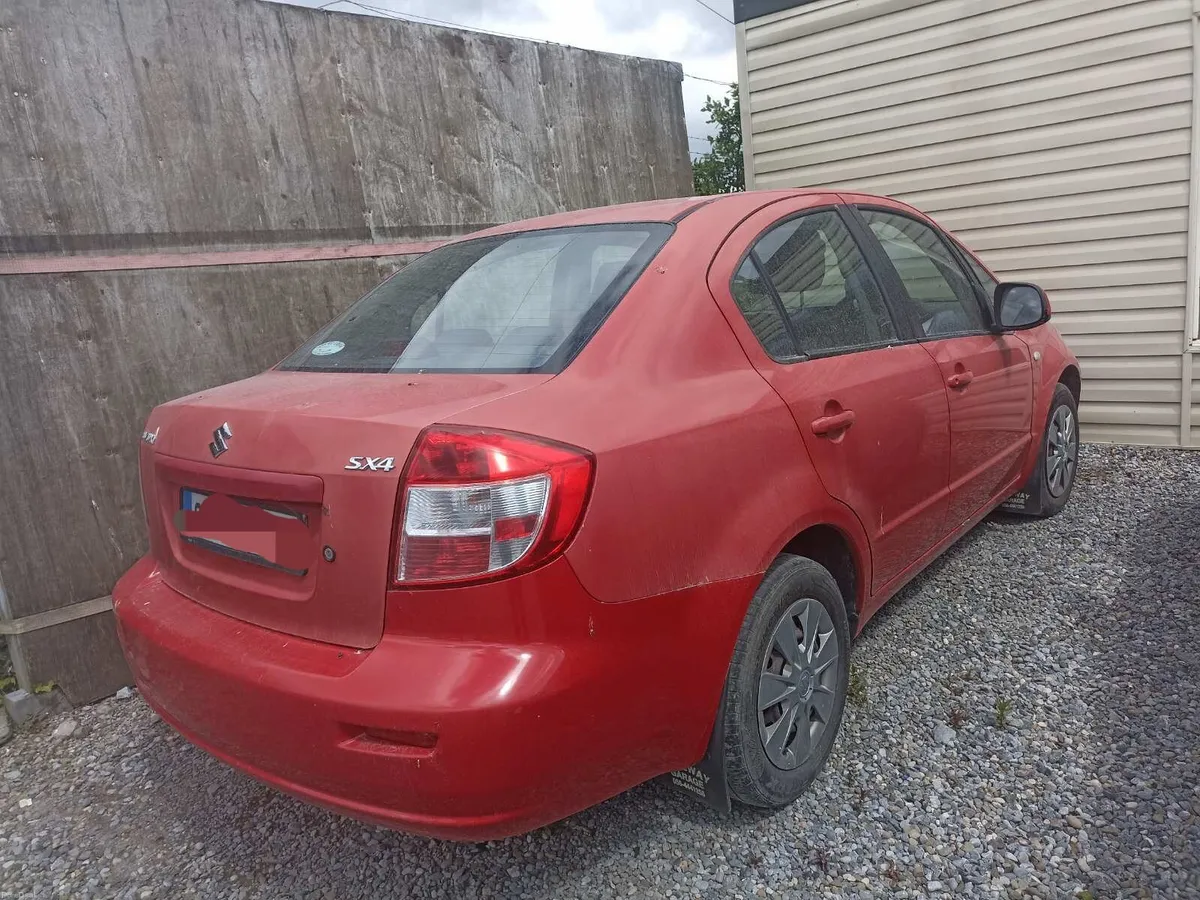 Suzuki SX4 - Image 1
