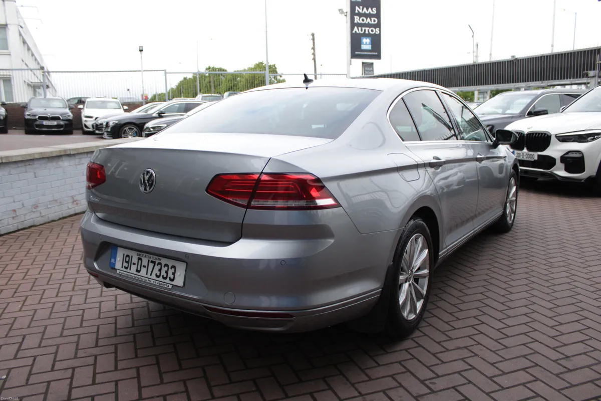2019 VOLKSWAGEN PASSAT 2.0 TDI 150HP COMFORTLINE - Image 4