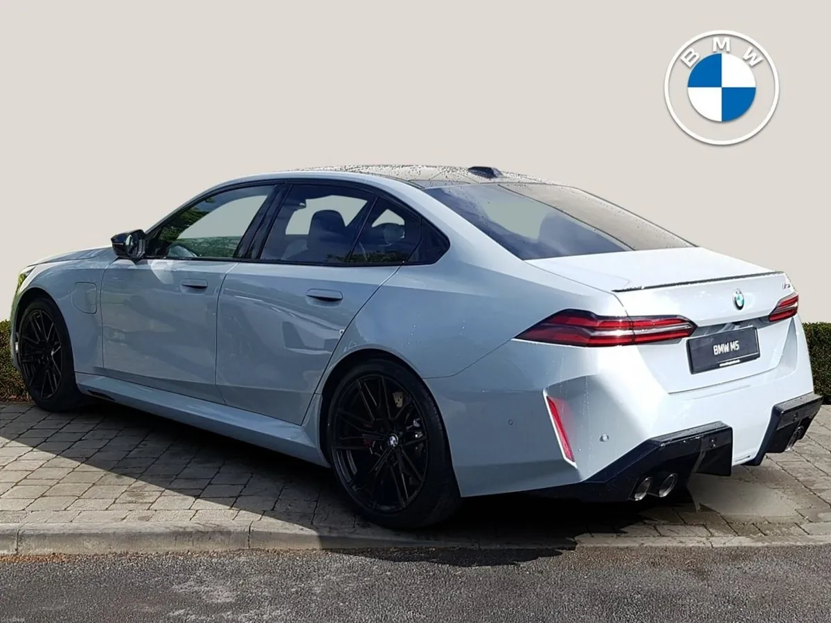 BMW M5 M5 Saloon - Image 3