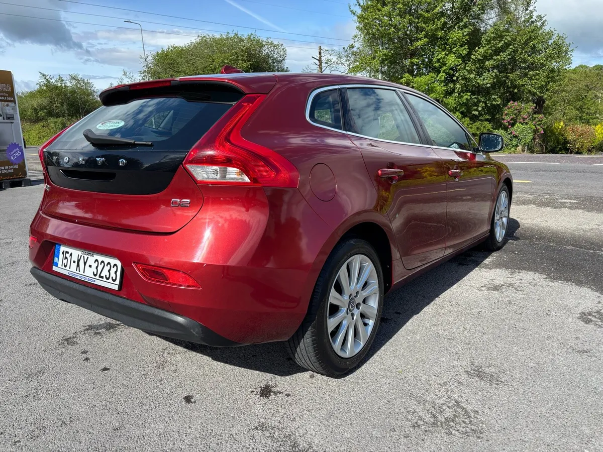 151 VOLVO V40 1.6 D2 LUX (115bhp) NCT 08-27 - Image 4