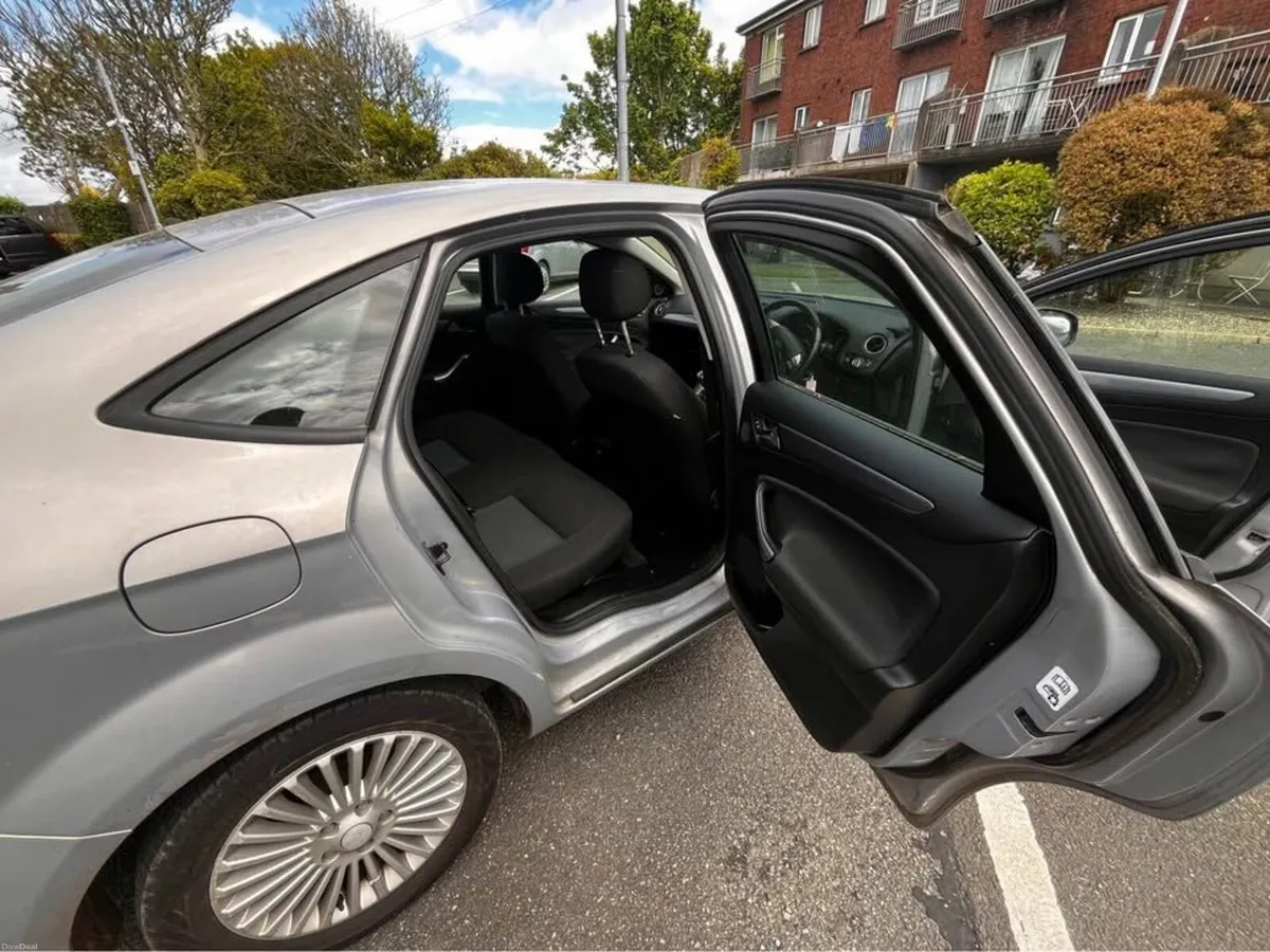 Ford Mondeo 2011 - Image 6