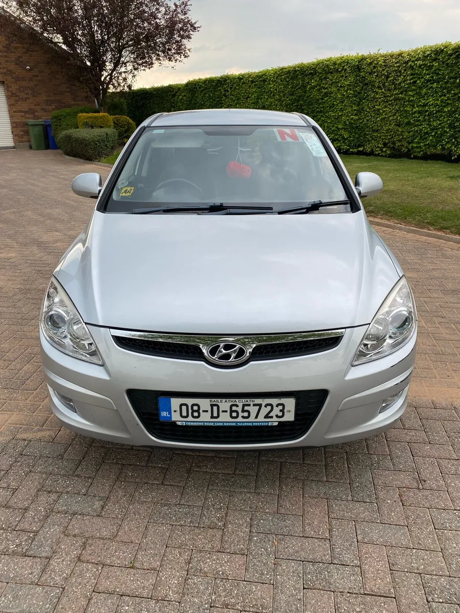 Hyundai i30 Deluxe 1.4L petrol 155,000km - Image 2