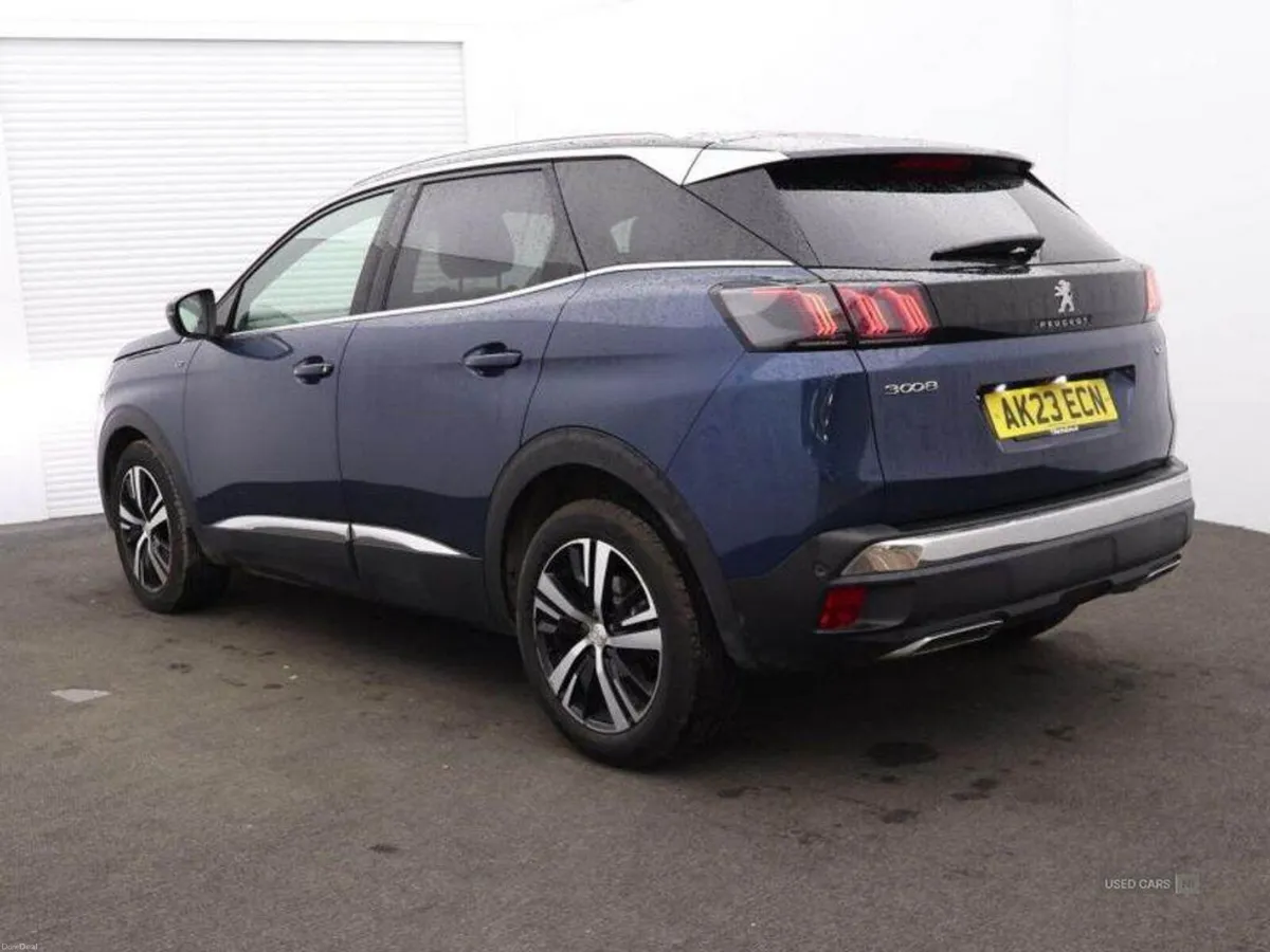 Peugeot 3008 DIESEL ESTATE - Image 3