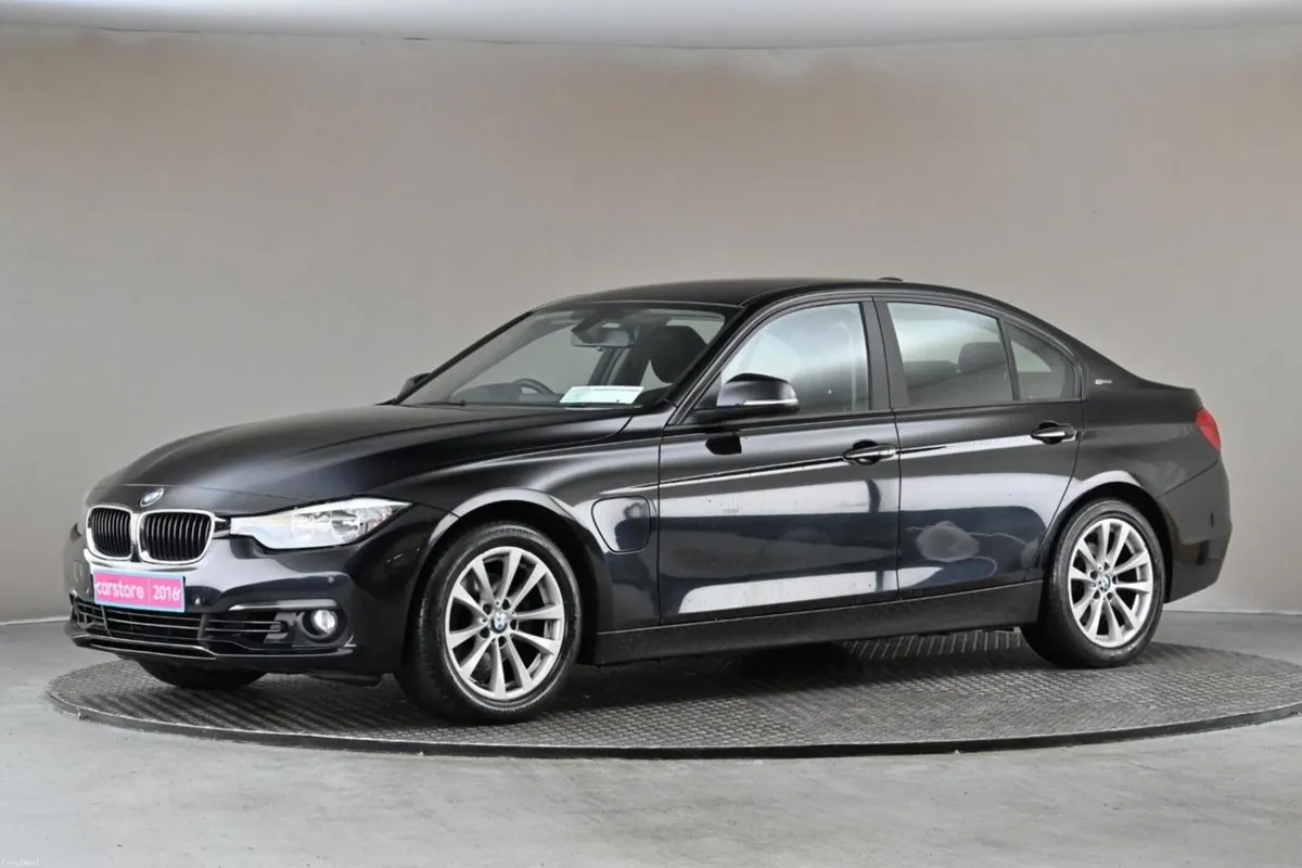 BMW 3-Series 330E SE F30 **SAT NAV**PARK SENSORS** - Image 4