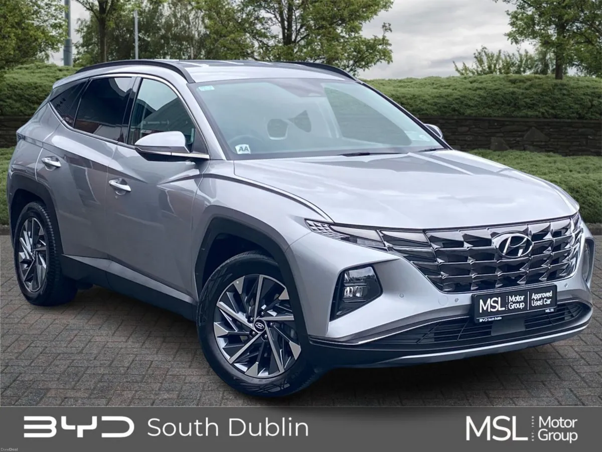 Hyundai Tucson 2WD Executive Plus - Image 2