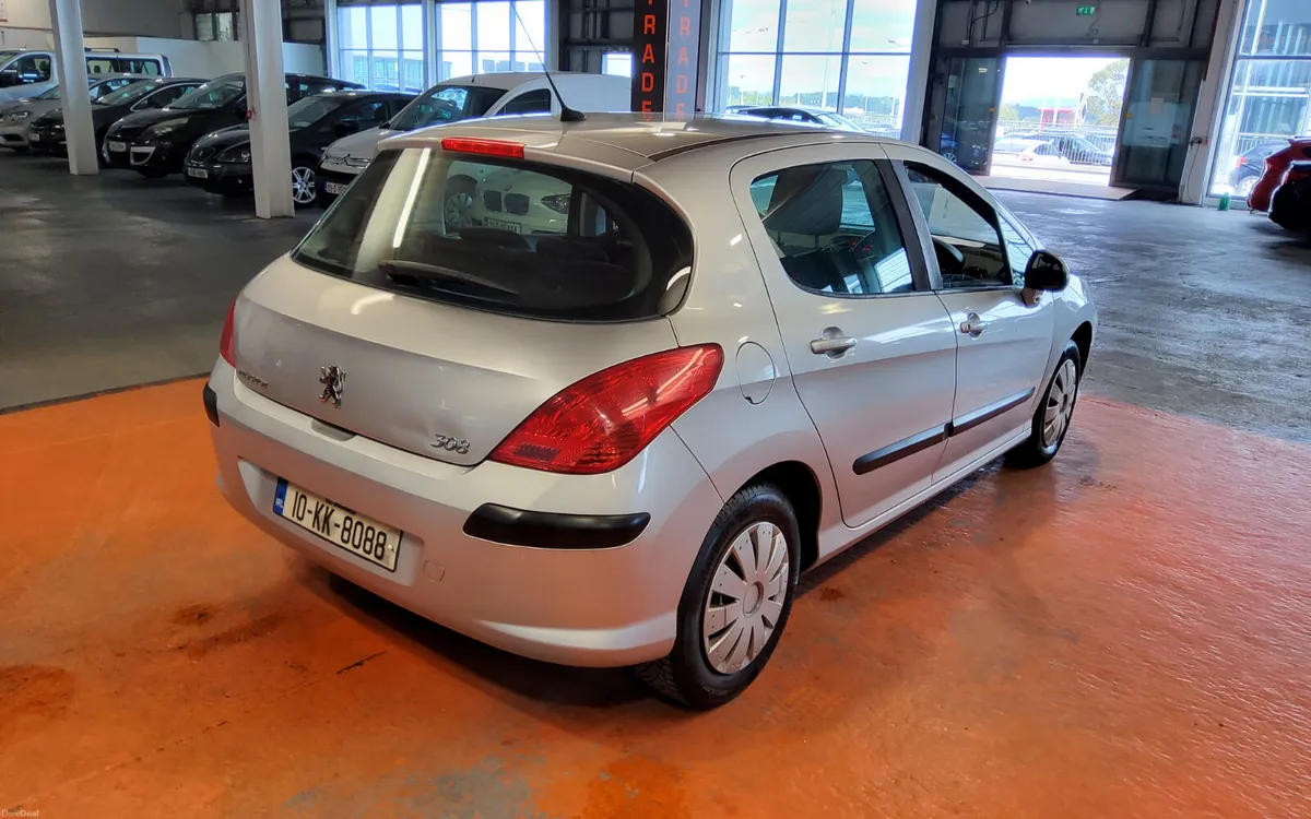 Peugeot 308 2010 - Image 4