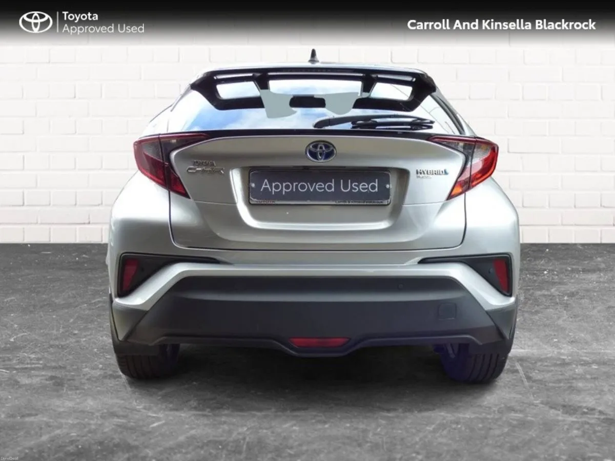 Toyota C-HR Hybrid Sport - Image 4