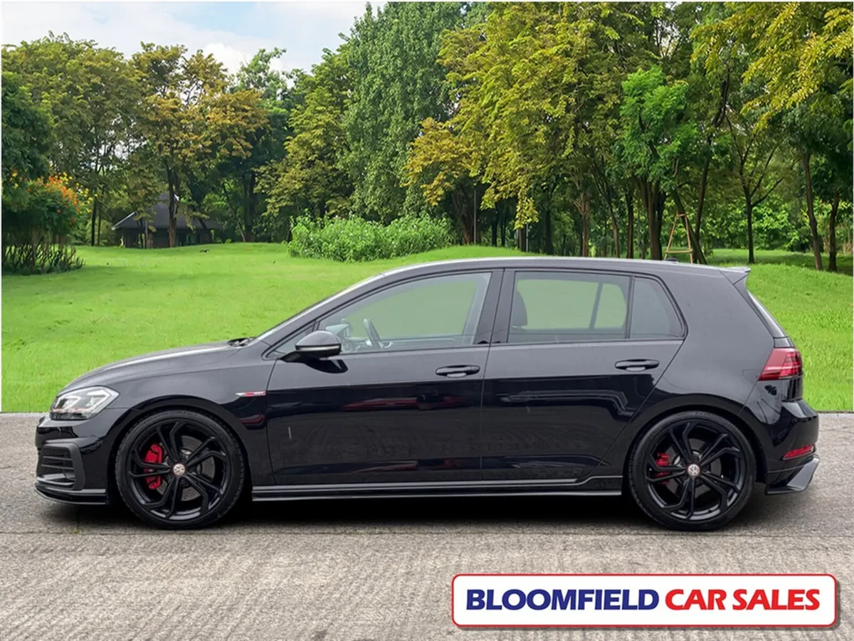 Volkswagen Golf TCR 2.0 292BHP, RARE TRIPLE BLACK - Image 4