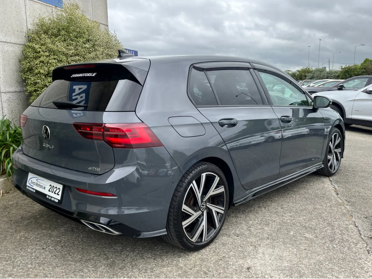 Volkswagen Golf R-LINE AUTOMATIC MHEV 1.5 PETROL / - Image 4
