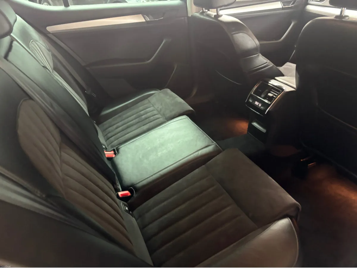 Skoda Superb 1.6 TDI SE TECH GREENLI GREENLINE 5DR - Image 4