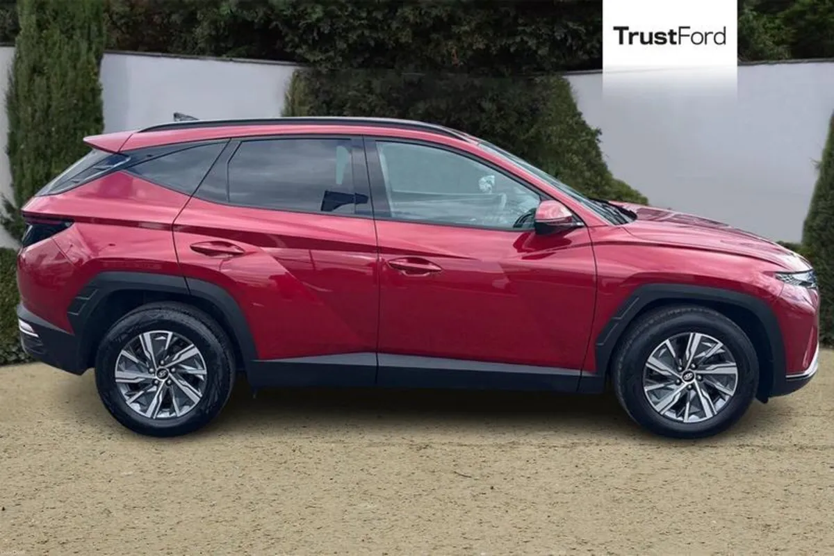 Hyundai Tucson SE Connect - Image 3