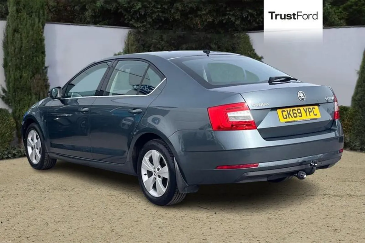 Skoda Octavia SE Technology - Image 2