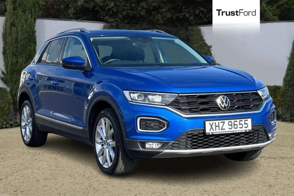 Volkswagen T-Roc SEL - Image 1