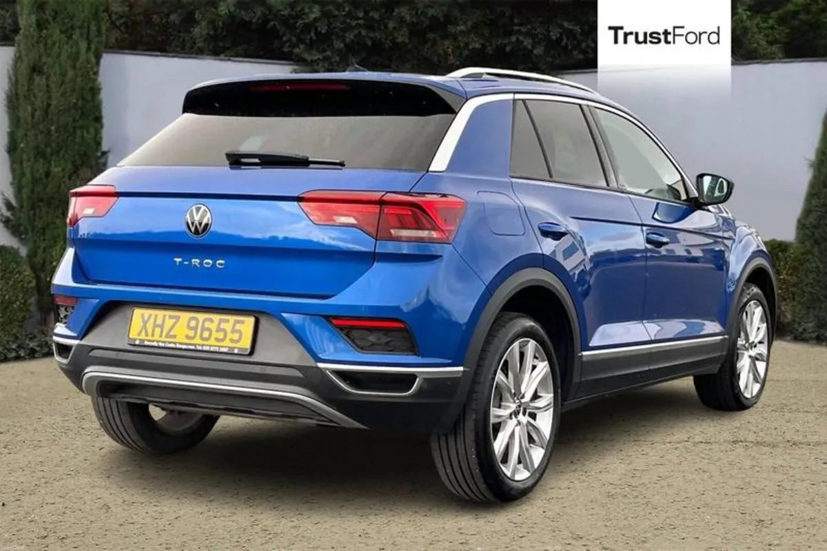 Volkswagen T-Roc SEL - Image 4