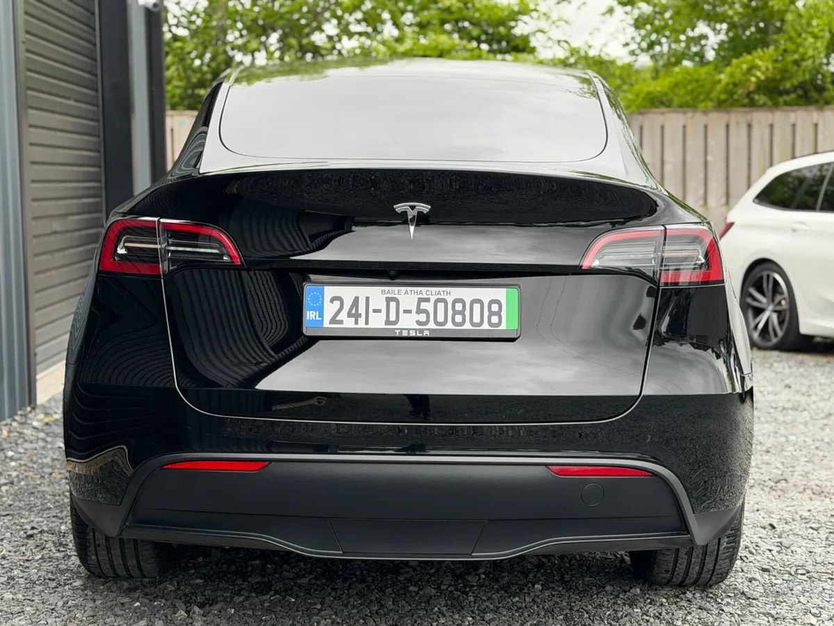 241 Tesla Model Y - Image 5